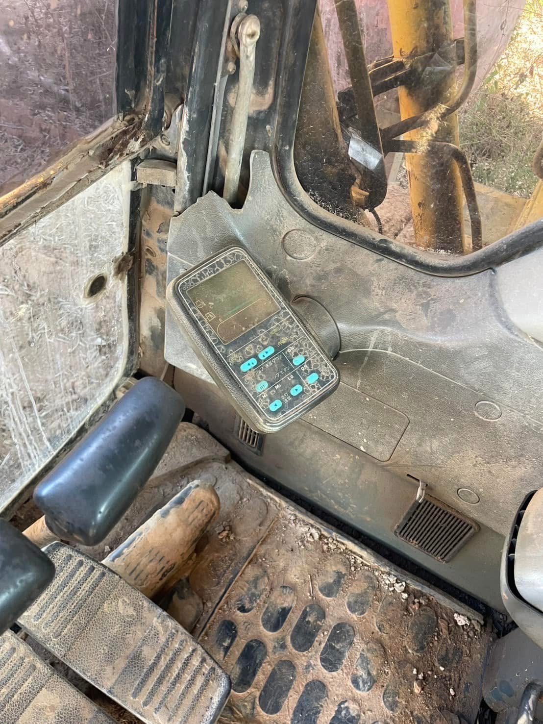 ขายรถ KOMATSU PC 100-6