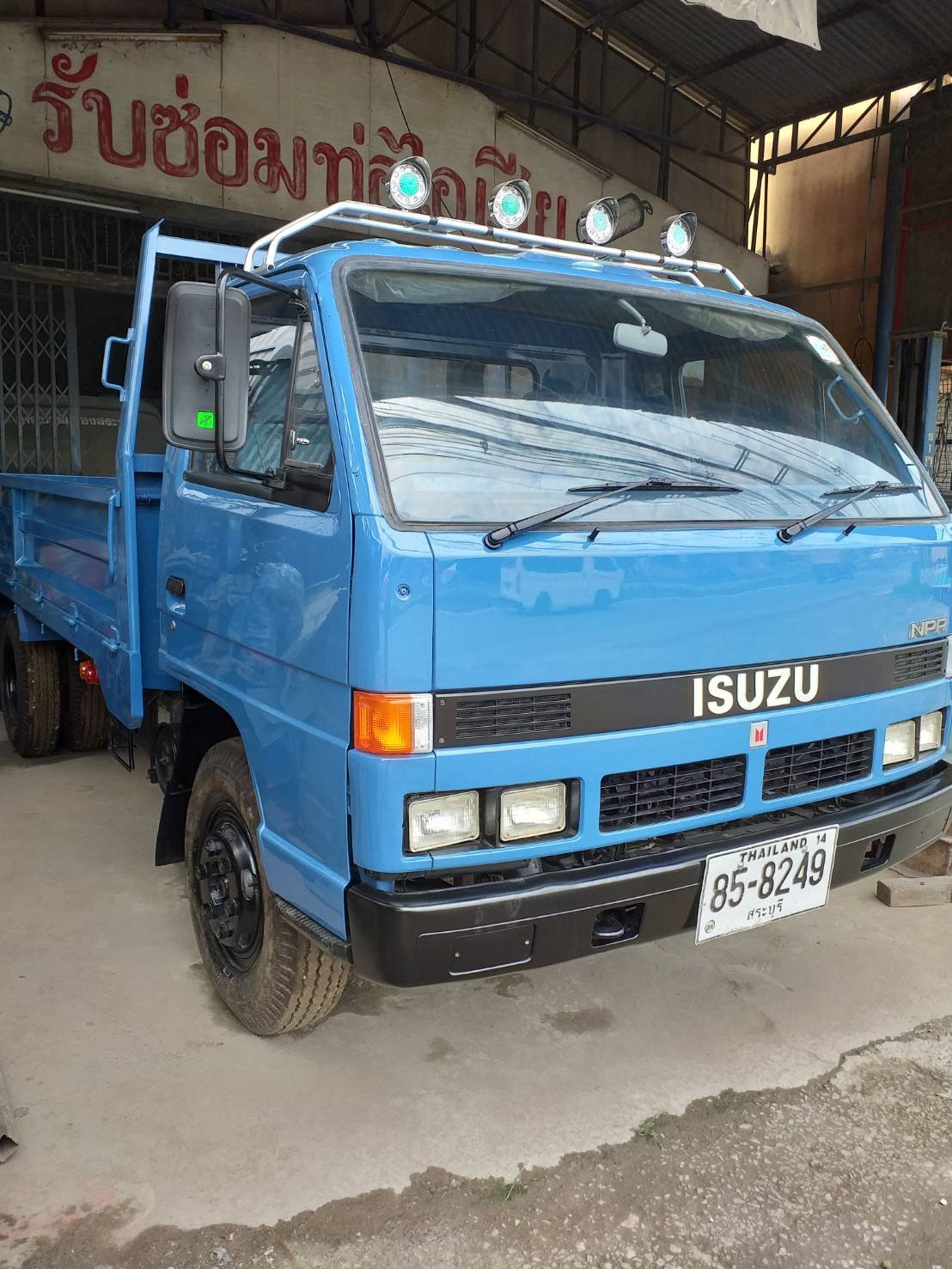 ขายรถ 6 ล้อ isuzu NPR 115 แรง