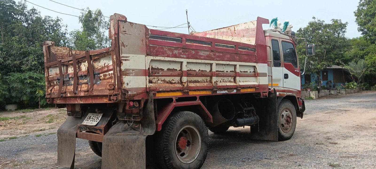 ขายรถ 6 ล้อดั้ม isuzu 195 ขายรถ 6 ล้อดั้ม isuzu 195