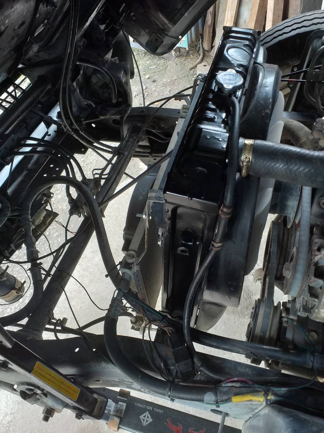 ขายรถ 6 ล้อ isuzu NPR 115 แรง