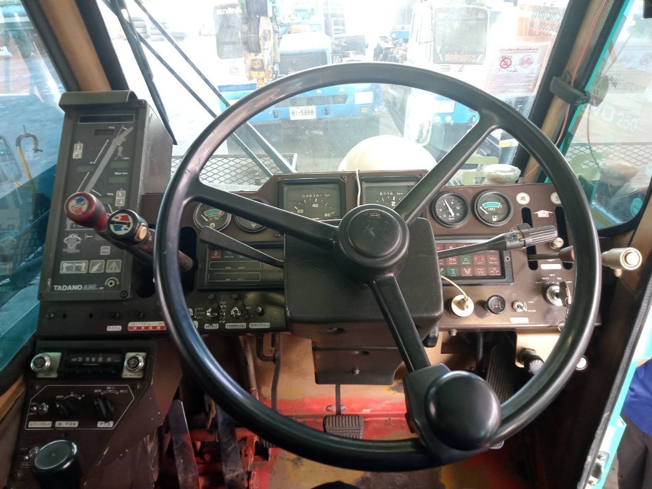 ขายรถเครน 25 ตัน TR-250M 4 ปี1990 สภาพใช้งานได้ปกติ เล่มทะเบียนพร้อม