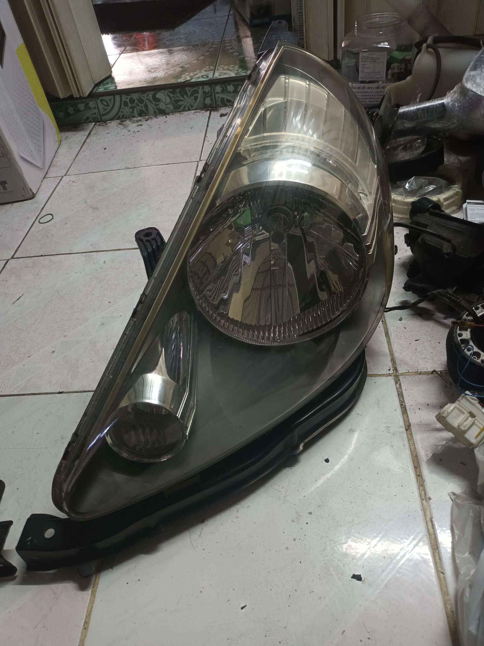 ไฟหน้า honda jazz gd ไฟหน้า honda jazz gd