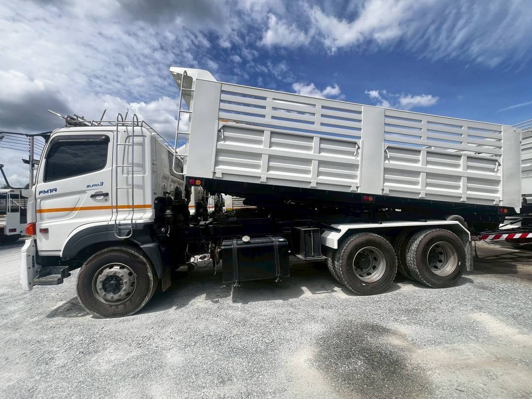 สิบล้อดั้มพ์ HINO FM1A 344แรงม้า ปี 65 (2753)
