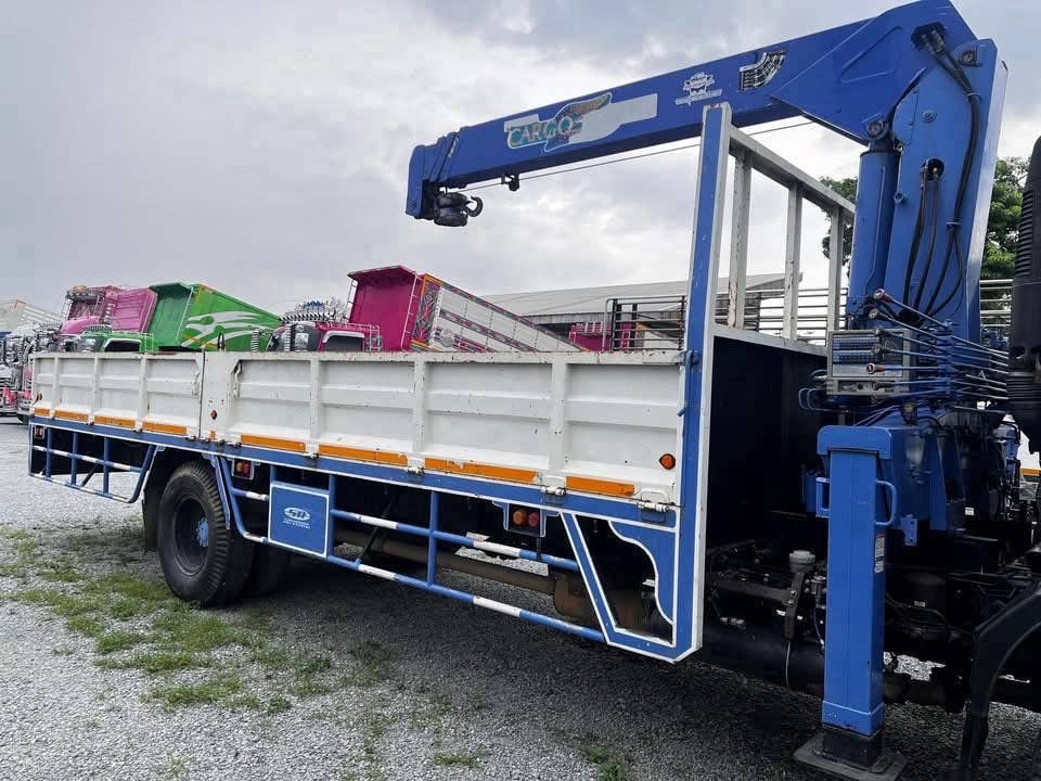 หกล้อเครน ISUZU FTR 240 แรงม้า ปี 57 (6774) หกล้อเครน ISUZU FTR 240 แรงม้า ปี 57 (6774)