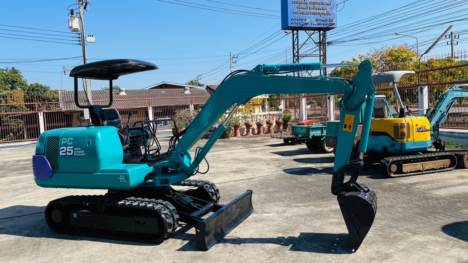 🇯🇵🚜 รถขุด Komatsu PC25-1 มือสองนำเข้าจากญี่ปุ่น ทำสีใหม่ พร้อมใช้งาน🇯🇵🚜