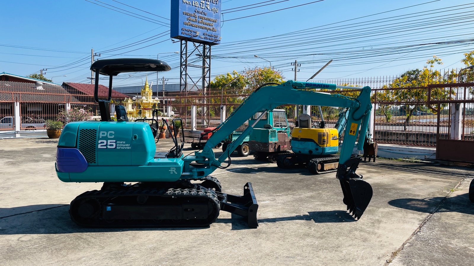 🇯🇵🚜 รถขุด Komatsu PC25-1 มือสองนำเข้าจากญี่ปุ่น ทำสีใหม่ พร้อมใช้งาน🇯🇵🚜