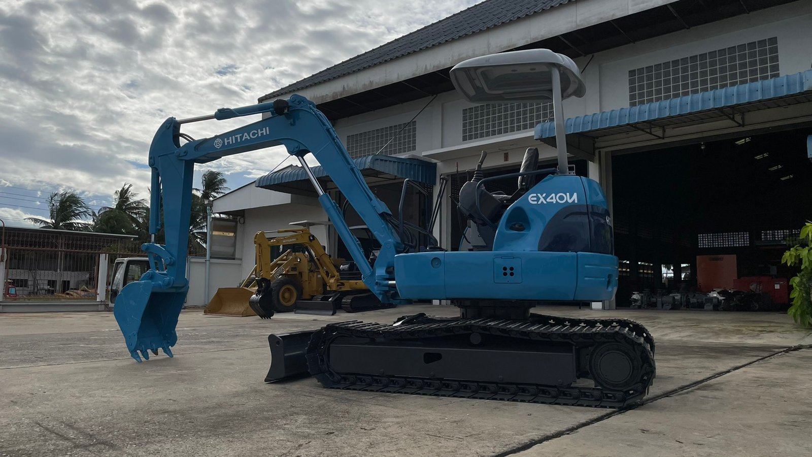 รถขุด Hitachi EX40U มือสอง นำเข้าจากญี่ปุ่น