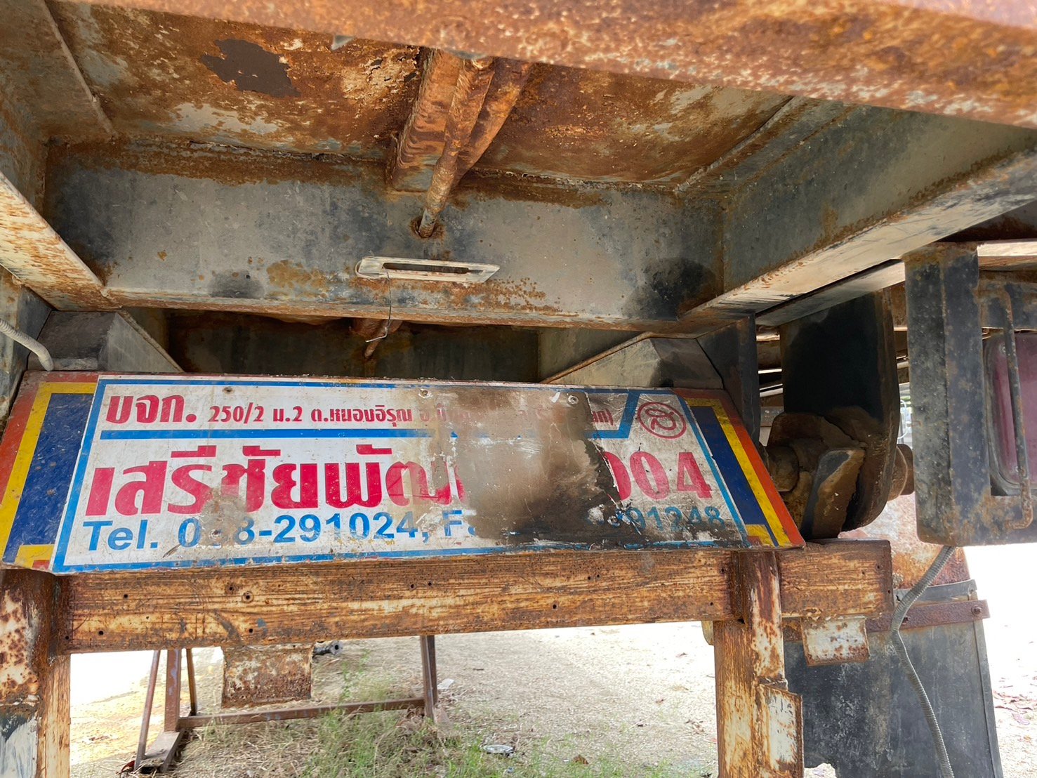 กระบะดัมพ์มีเนียม พร้อมอุปกรณ์ครบชุด (ไม่รวมเกียร์ฝาก) กระบะดัมพ์มีเนียม พร้อมอุปกรณ์ครบชุด (ไม่รวมเกียร์ฝาก)