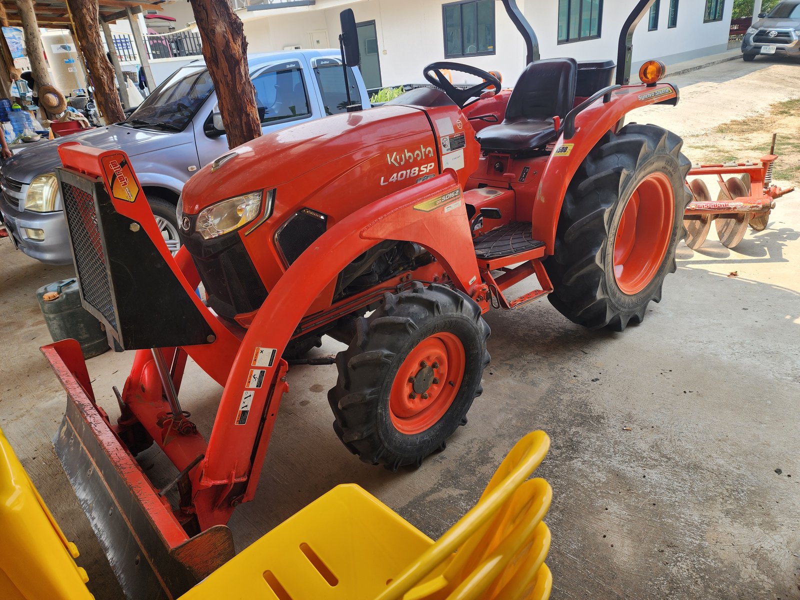 เจ้าของร้อนเงินฝากขายคะ L4018SP KIS ปี63 เดิมๆเครื่องเกียร์เดิม แน่น พร้อมใช้ มีเล่มครบ
เจ้าของตั้งราคาไว้  363,000 บาท หน้า+หลัง
ใครสนใจแจ้งราคามาได้คะ
โทร 088-8831878 ,084-546359