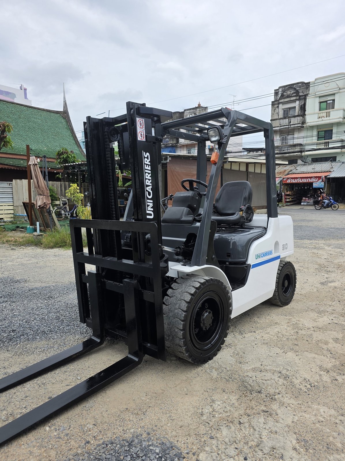 รถโฟล์คลิฟท์มือสอง Unicarriers 3 ตัน รถโฟล์คลิฟท์มือสอง Unicarriers 3 ตัน