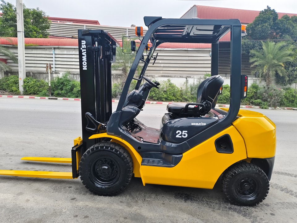 รถโฟล์คลิฟท์มือสอง KOMATSU FD25T-17