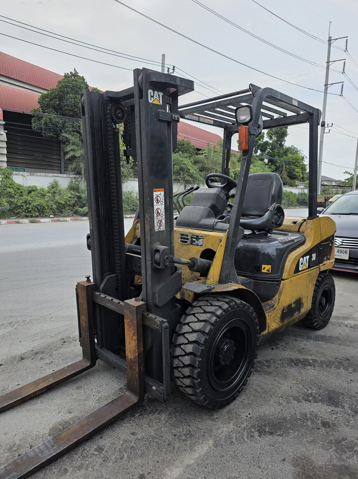 รถโฟล์คลิฟท์มือสอง CAT DP30NT รถโฟล์คลิฟท์มือสอง CAT DP30NT