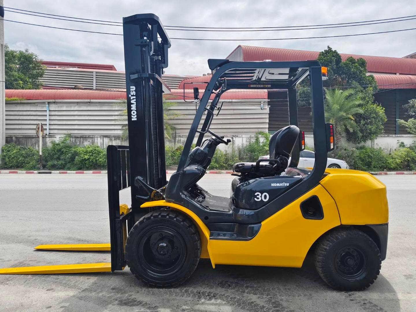 รถโฟล์คลิฟท์มือสอง KOMATSU FD30T-17