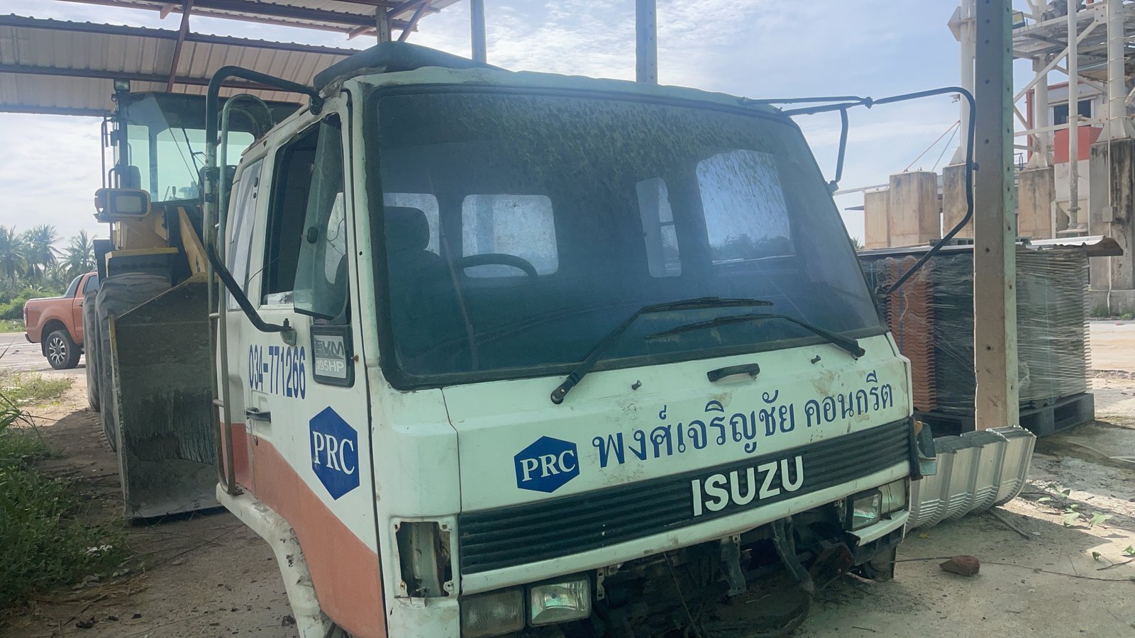 หัวเก๋ง ISUZU ROCKY ขายตามสภาพ ใส่ 10 ล้อ และ 6 ล้อใหญ่ ไฟ4ตา หัวเก๋ง ISUZU ROCKY ขายตามสภาพ ใส่ 10 ล้อ และ 6 ล้อใหญ่ ไฟ4ตา
