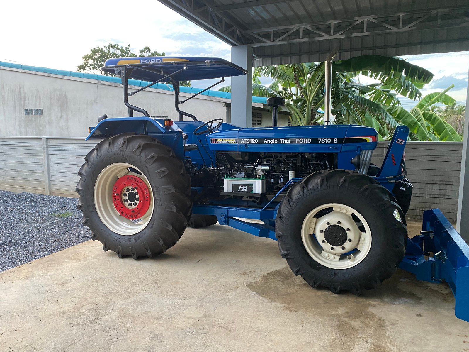 7810 เอสเครื่องยนต์หกสูบ 120 แรงม้า Power Star เกียร์กลางกองใหญ่เช็ค 100%
