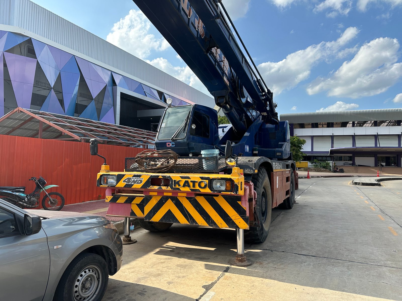 2002 Kato KR-50H-V (SS-500SP-V) 50ตัน เลขไมล์ 5,700 KM 12,000 ชม. 2002 Kato KR-50H-V (SS-500SP-V) 50ตัน เลขไมล์ 5,700 KM 12,000 ชม.