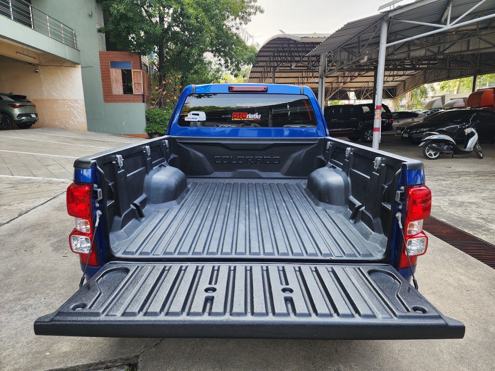 2019 𝗖𝗵𝗲𝘃𝗿𝗼𝗹𝗲𝘁 𝗖𝗼𝗹𝗼𝗿𝗮𝗱𝗼 𝘅-𝗖𝗮𝗯 MT ดีเซล 2.5 ไมล์แท้ 32,684