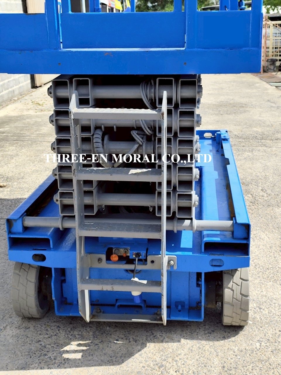 รถกระเช้า Scissor Lift Genie GS-4047