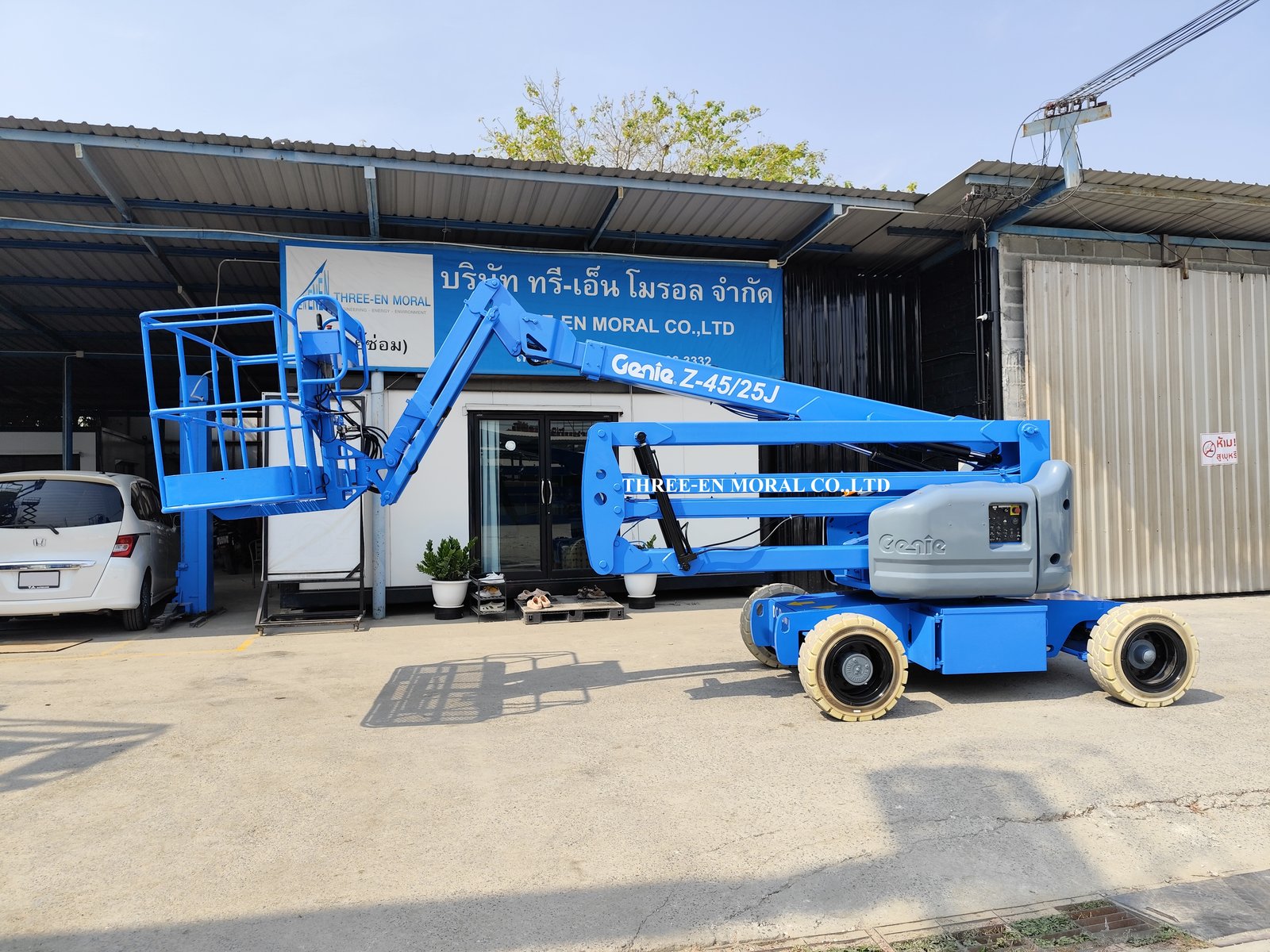 รถกระเช้า Boom Lift Genie Z45-25J