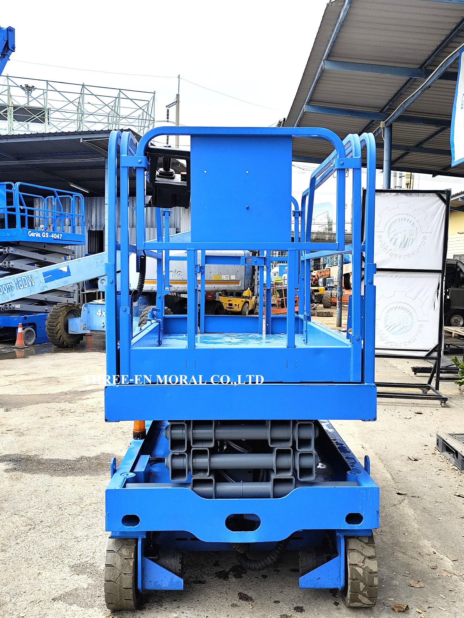 รถกระเช้า Scissor Lift Genie GS-2046 รถกระเช้า Scissor Lift Genie GS-2046