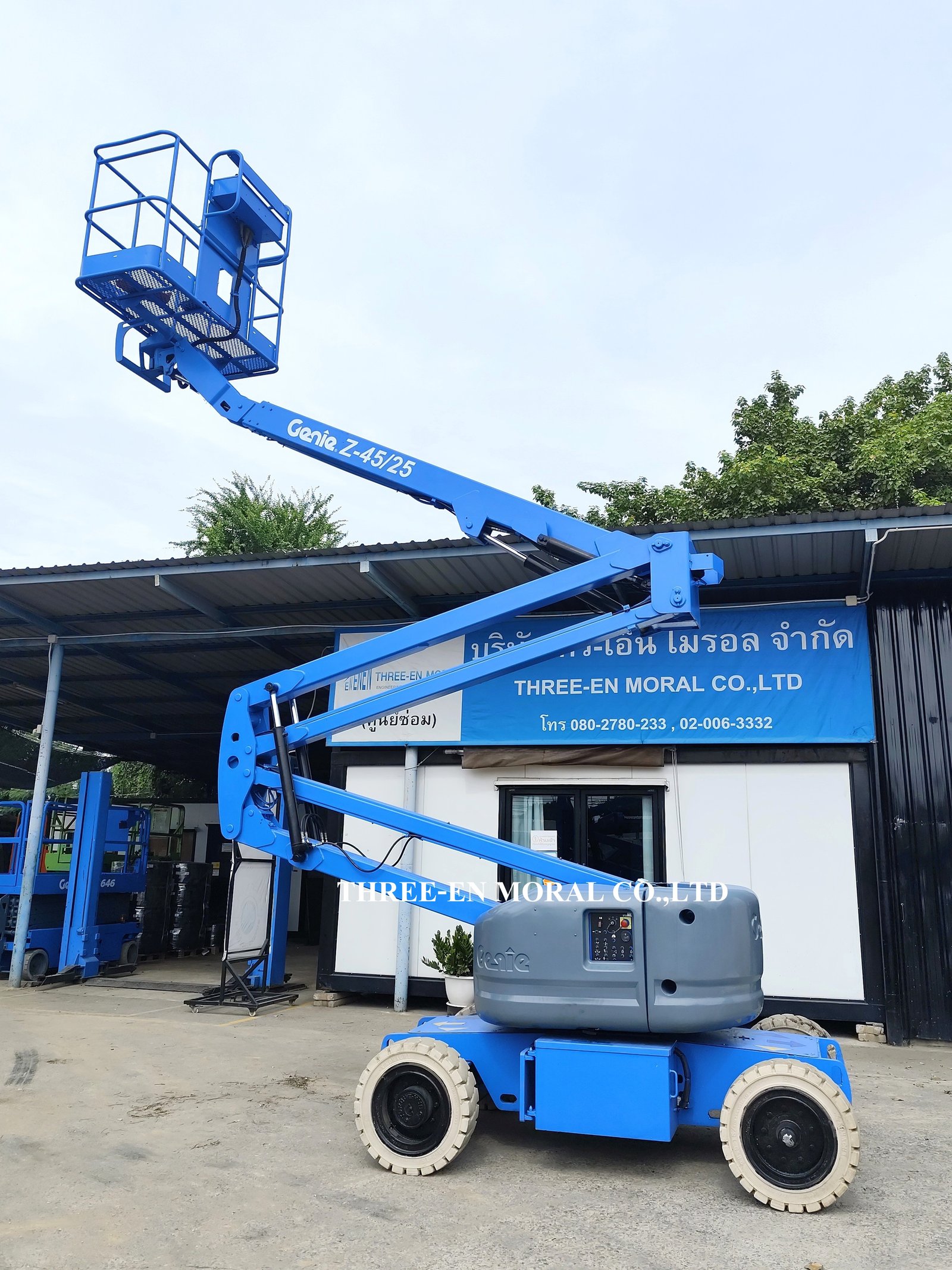 รถกระเช้า Boom Lift Genie Z45-25 รถกระเช้า Boom Lift Genie Z45-25