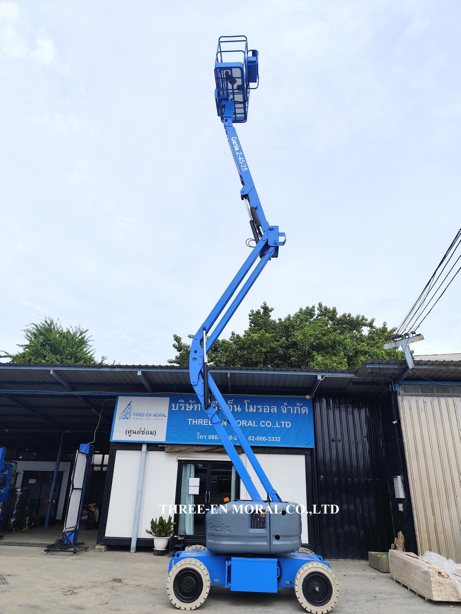 รถกระเช้า Boom Lift Genie Z45-25