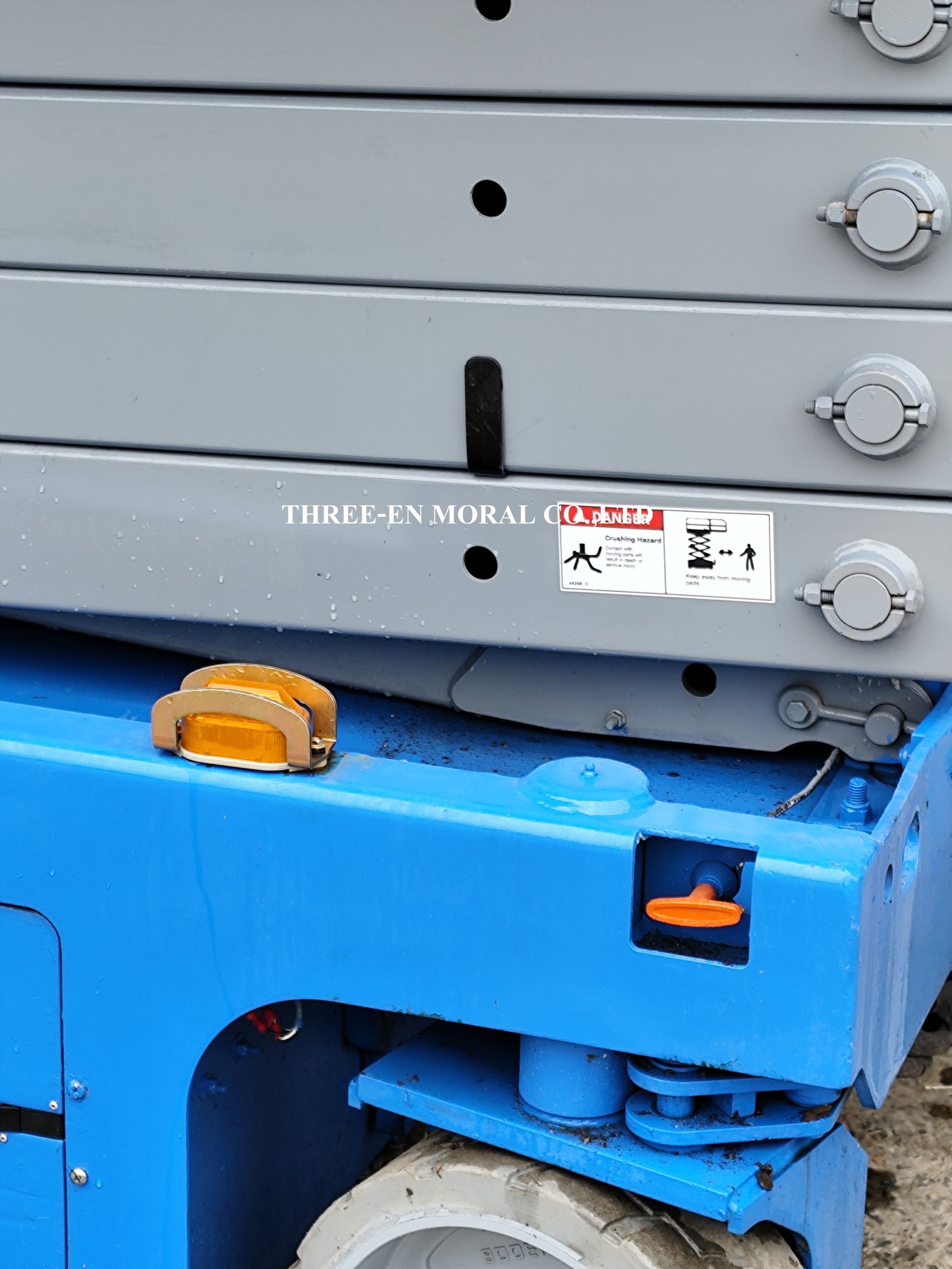 รถกระเช้า Scissor Lift Genie GS-4047 รถกระเช้า Scissor Lift Genie GS-4047