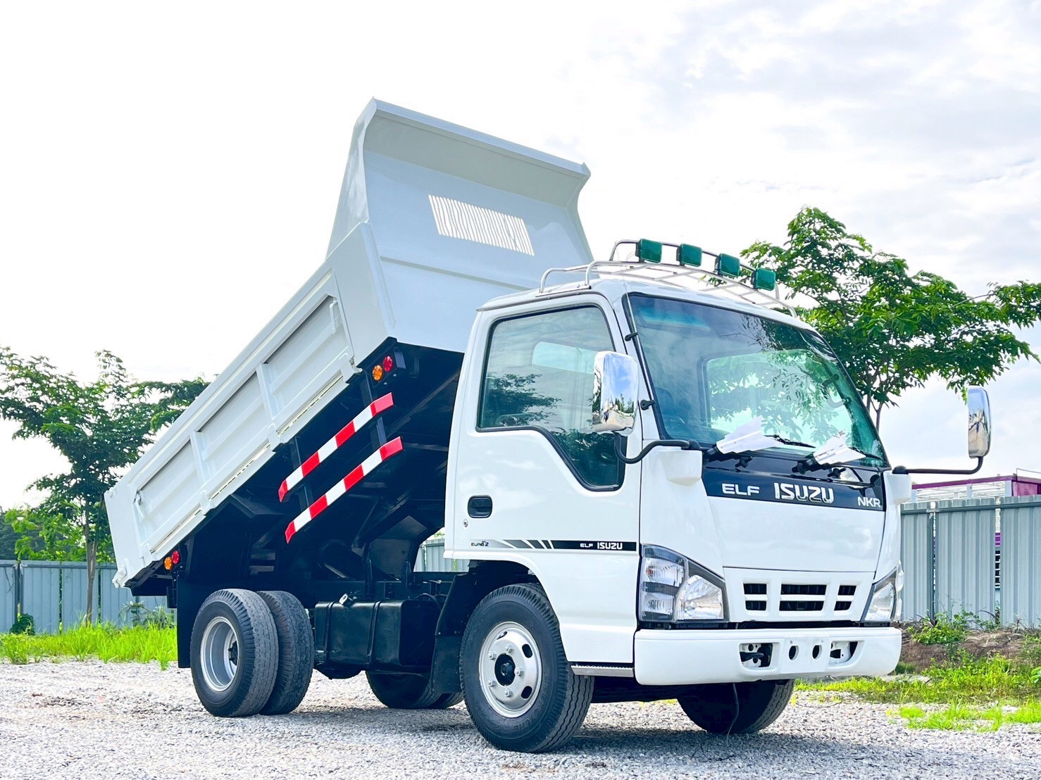 ️6 ล้อดัมพ์ ISUZU NKR 110 แรงม้า