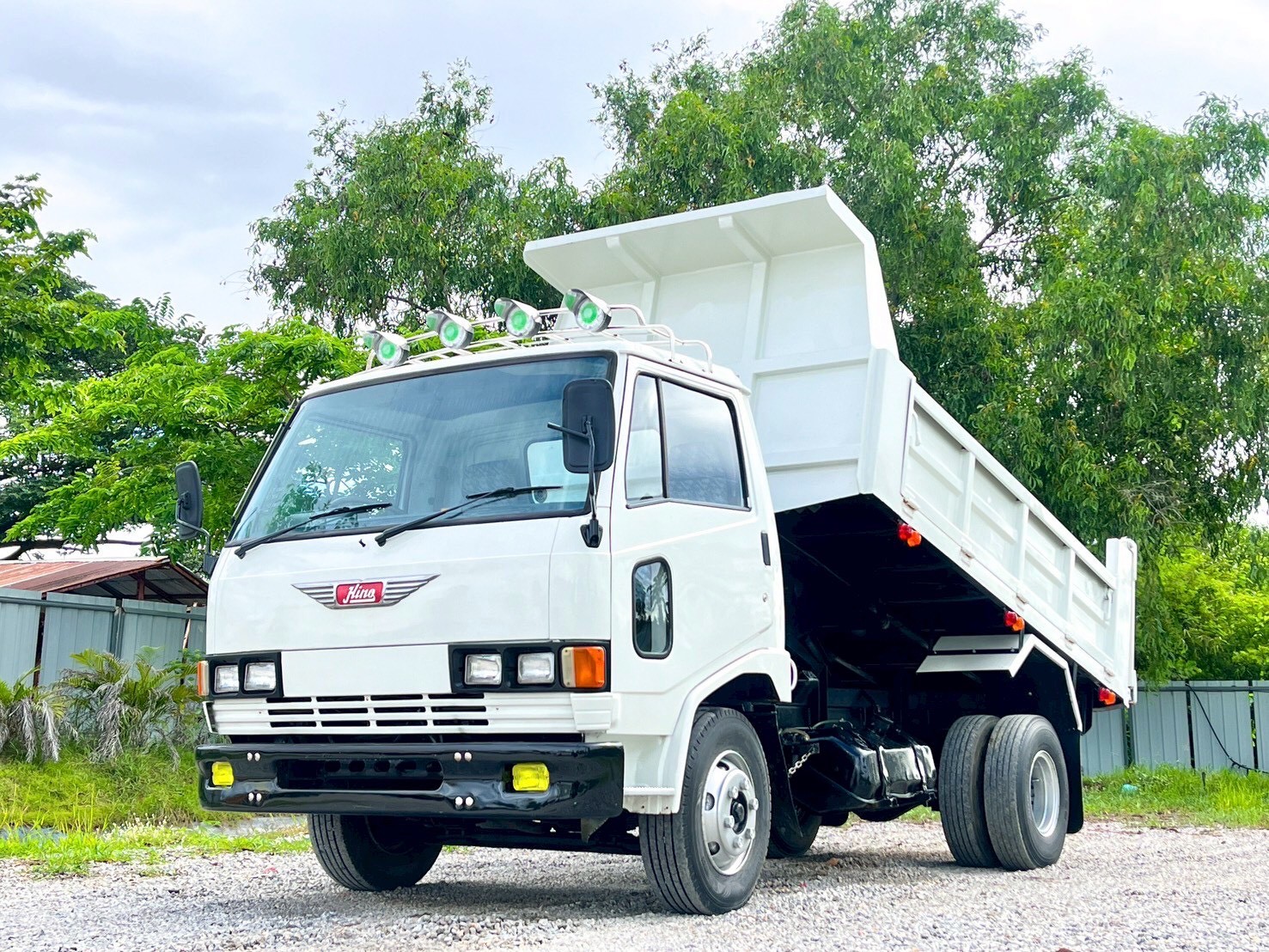 6 ล้อดัมพ์ HINO 117 แรงม้า 6 ล้อดัมพ์ HINO 117 แรงม้า