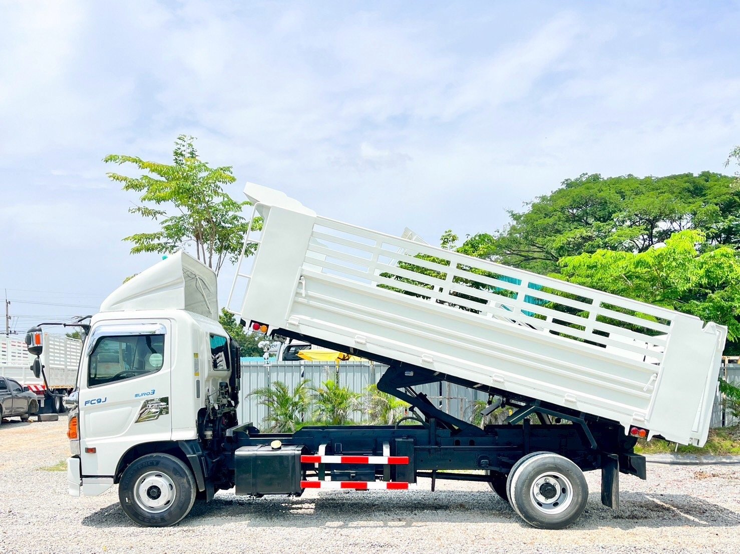 6ล้อดัมพ์ HINO 210 แรงม้า ปี 2565