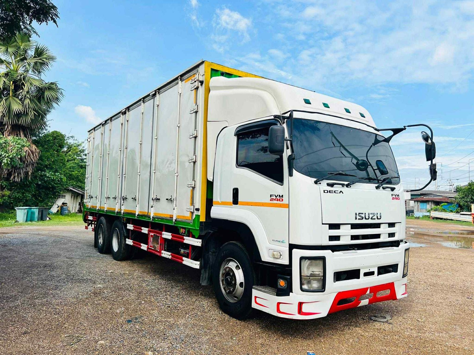 ISUZU FVM 240ปี 57สิบล้อเพลาเดียวตู้ 10 บานยาว7.7ม