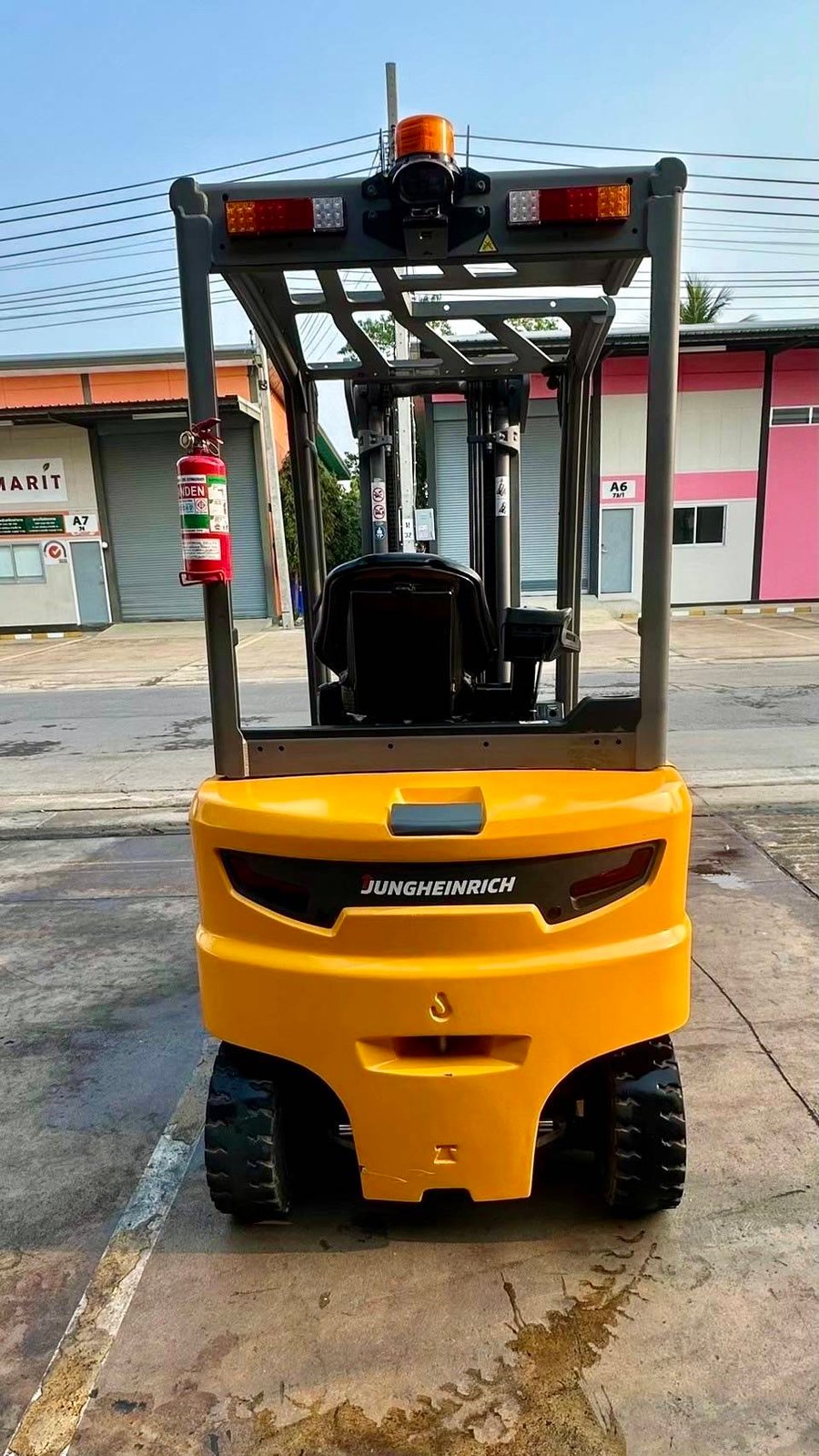200 รถไฟฟ้านั่งขับ Jungheinrich EFGMC 320 G+E 480DZ 200 รถไฟฟ้านั่งขับ Jungheinrich EFGMC 320 G+E 480DZ