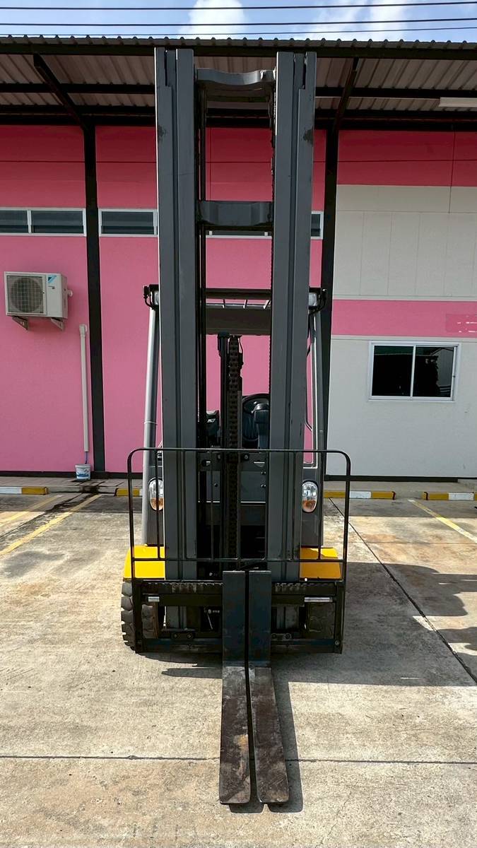 164 รถไฟฟ้านั่งขับ Jungheinrich EFG425k
