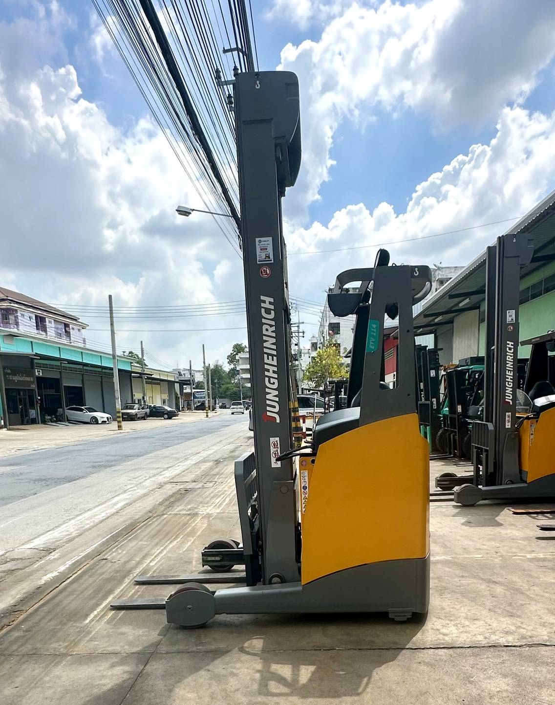 202 รถไฟฟ้านั่งขับข้าง Jungheinrich ETV114n GE115-842DZ
