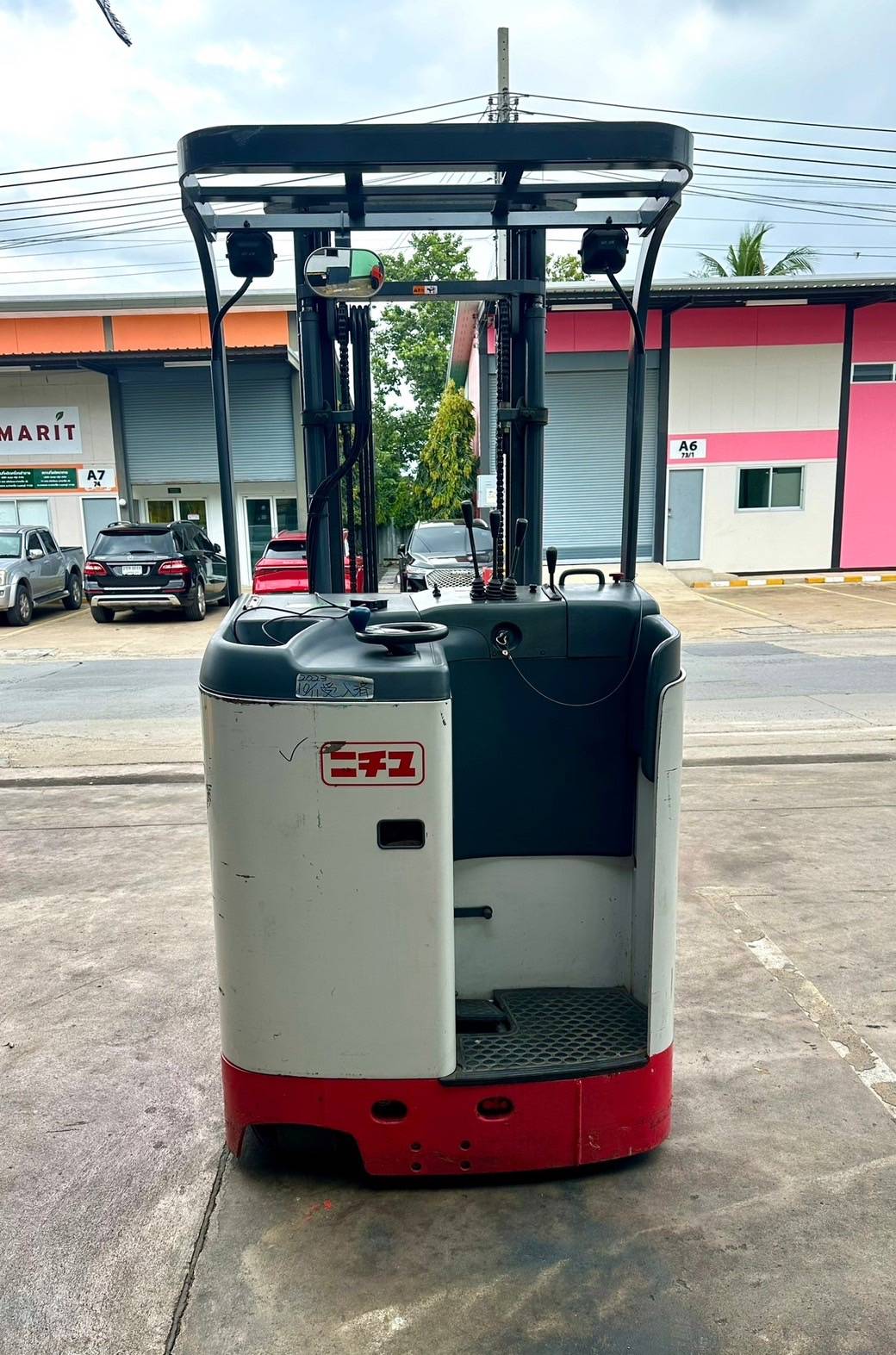 220 รถไฟฟ้ายืนขับ Nichiyu FBRM14 220 รถไฟฟ้ายืนขับ Nichiyu FBRM14