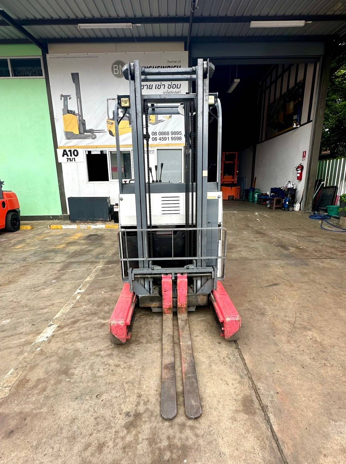 220 รถไฟฟ้ายืนขับ Nichiyu FBRM14 220 รถไฟฟ้ายืนขับ Nichiyu FBRM14