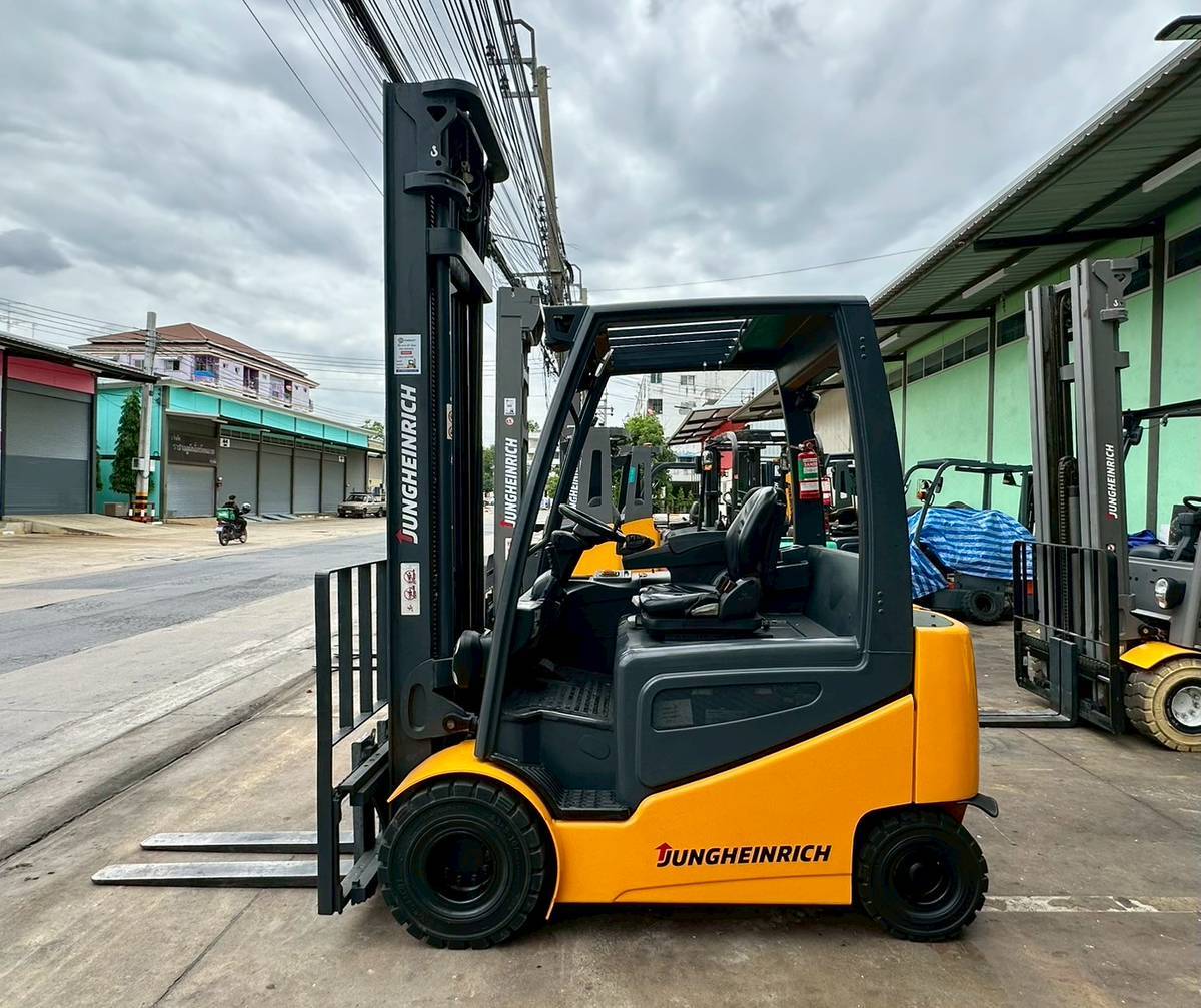 163 รถไฟฟ้านั่งขับ Jungheinrich EFG425k G+E 115-700 DZ 163 รถไฟฟ้านั่งขับ Jungheinrich EFG425k G+E 115-700 DZ