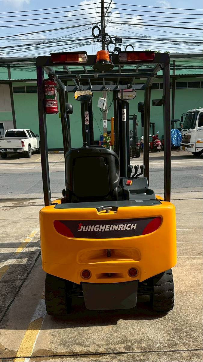 206 รถไฟฟ้านั่งขับ Jungheinrich EFG316nG+E115-480DZ 206 รถไฟฟ้านั่งขับ Jungheinrich EFG316nG+E115-480DZ