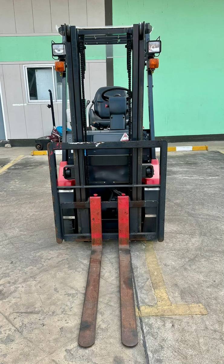 213 รถไฟฟ้านั่งขับ Nichiyu FB09Pn-77B 213 รถไฟฟ้านั่งขับ Nichiyu FB09Pn-77B