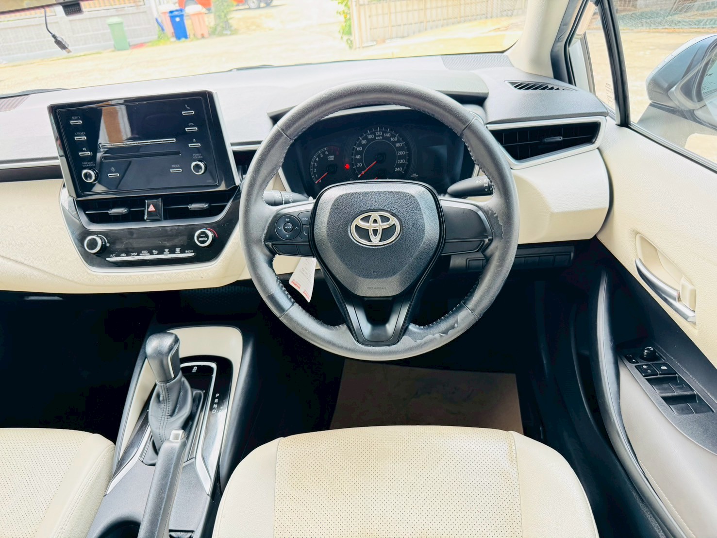 ☑️ไม่ต้องใช้เงินออกรถซักบาท #TOYOTA ALTIS 1.6 G ปี 2019