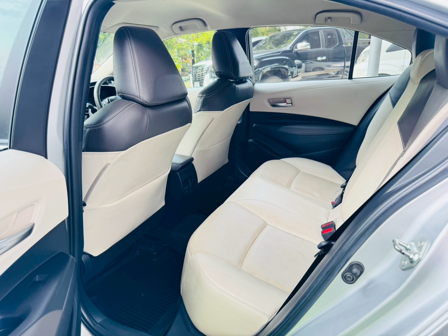 ☑️ไม่ต้องใช้เงินออกรถซักบาท #TOYOTA ALTIS 1.6 G ปี 2019
