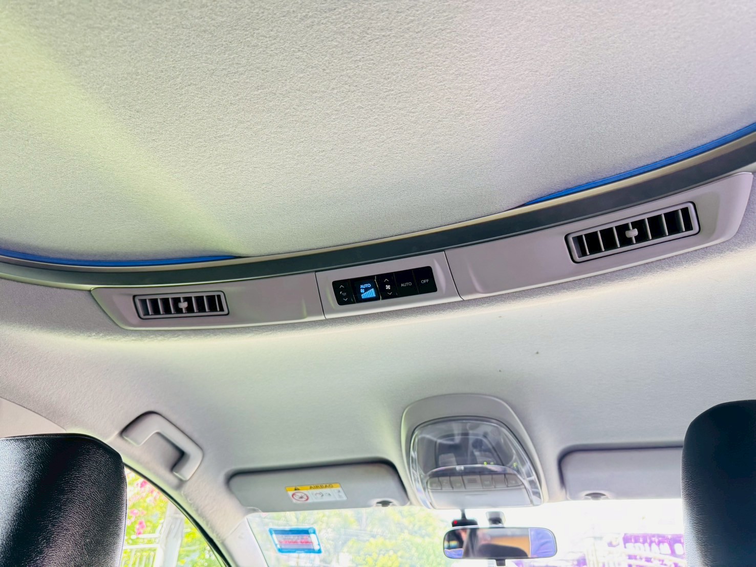 ออกรถ 0 บาท #TOYOTA INNOVA CRYSTA 2.8 Premium ปี 2022