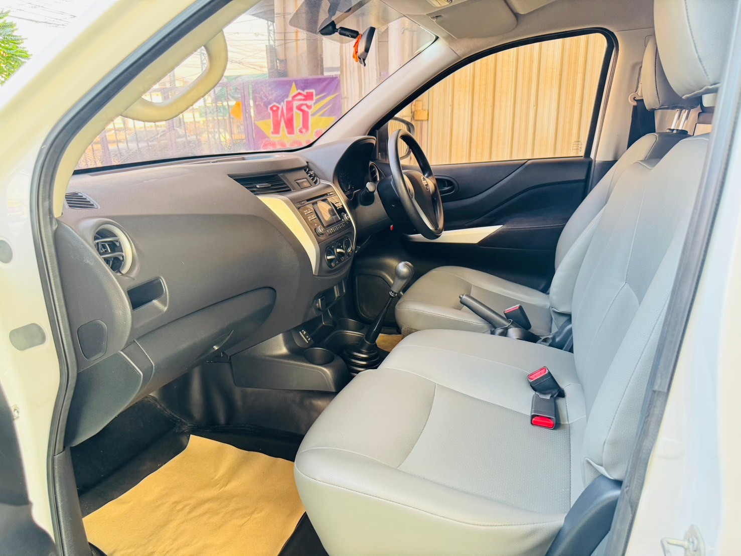 ตู้แห้ง + เสริมแหนบแล้ว #NISSAN NP300 2.5 SL ตอนเดียว ปี 2019