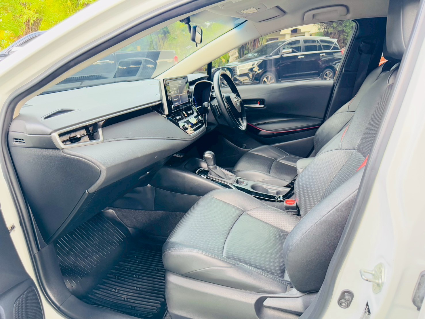TOYOTA ALTIS 1.8 GR SPORT ปี 2021 ติดแก็ส LPG ชุดแต่งรอบคัน