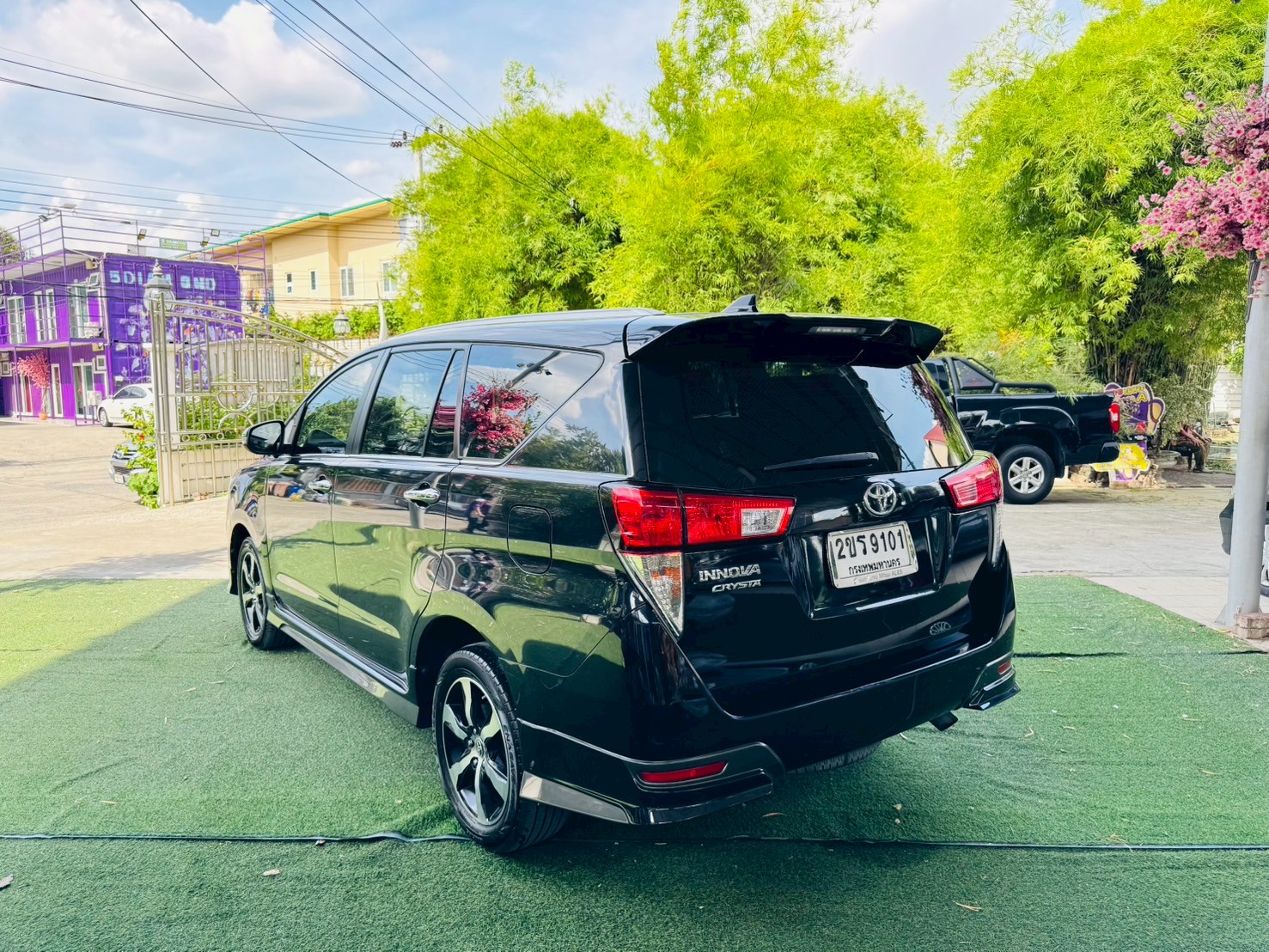 ออกรถ 0 บาท #TOYOTA INNOVA CRYSTA 2.8 Premium ปี 2022