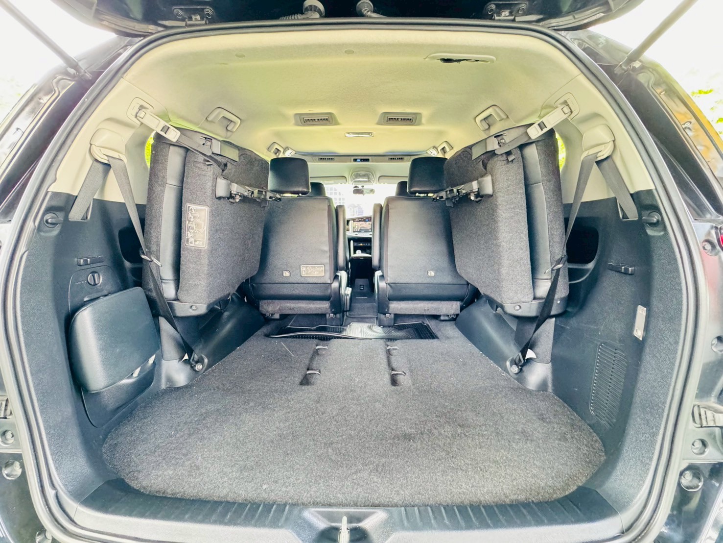ออกรถ 0 บาท #TOYOTA INNOVA CRYSTA 2.8 Premium ปี 2022