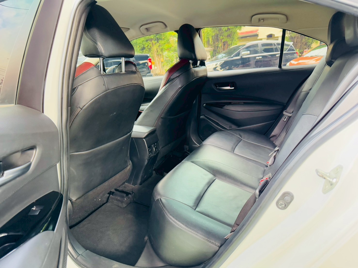 TOYOTA ALTIS 1.8 GR SPORT ปี 2021 ติดแก็ส LPG ชุดแต่งรอบคัน