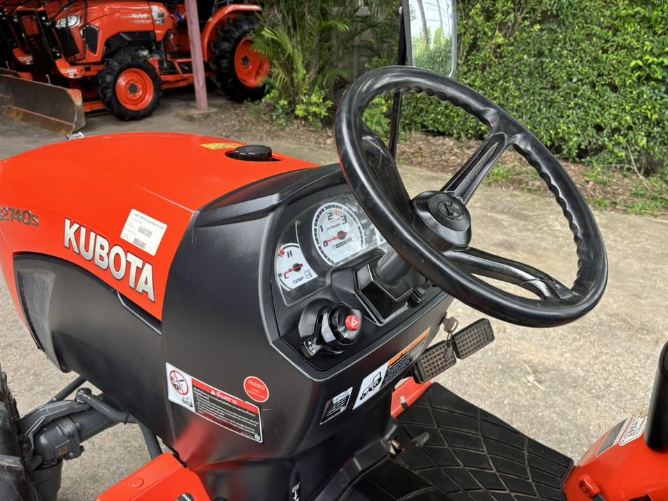 🚜 Kubota #B2740S(4WD) 🚜 Kubota #B2740S(4WD)