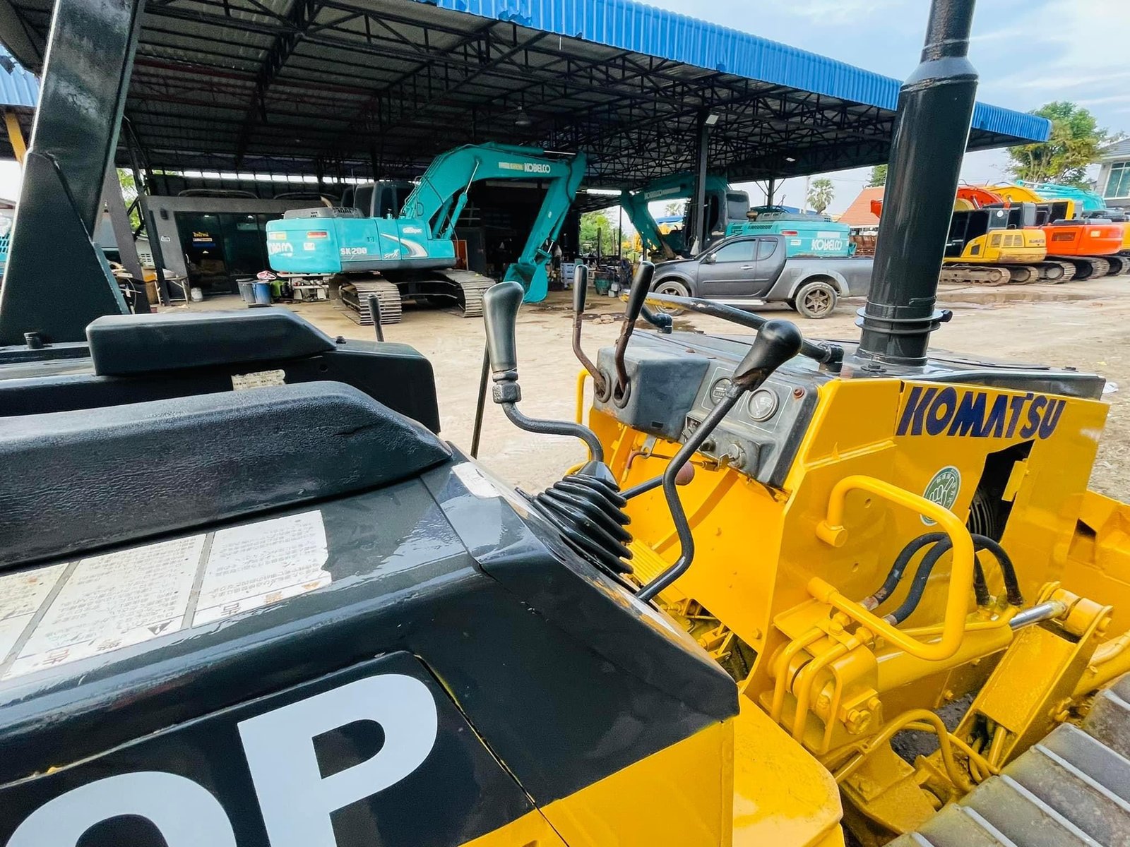 รถแทรกเตอร์ D20D-7 ใบมีดสไลล 6ทิศทาง