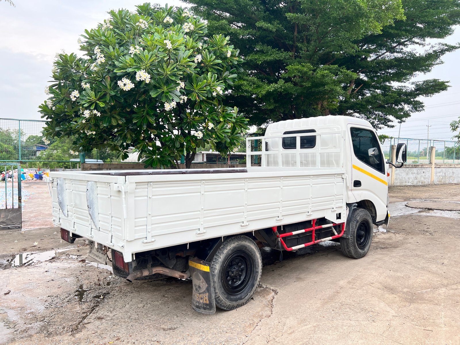 HINO dutro dyna4ล้อใหญ่